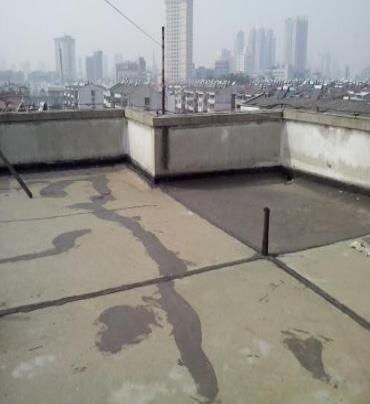 集美漏水维修 楼顶漏水是什么原因，楼顶漏水维修方法是什么?